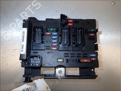 Used Fuse box Fuse box PEUGEOT 206 Hatchback (2A/C) 1.4 HDi eco 70 (68 hp) 34011887 34011887