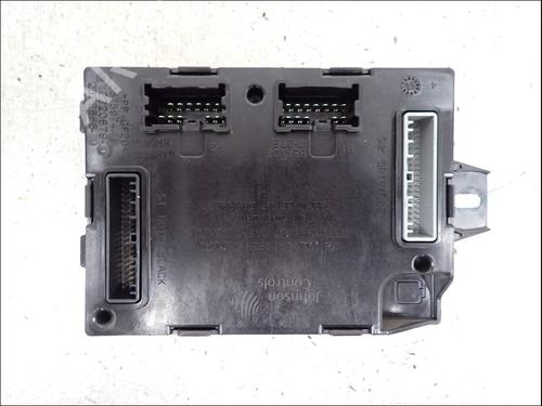 Used Fuse box Fuse box 37710663 37710663