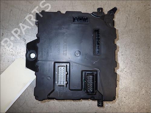 Used Fuse box Fuse box RENAULT MASTER III Van (FV) 2.3 dCi 125 FWD (FV0C, FV0D, FV0G, FV0H, FV0J, FV0K,... (125 hp) 34035127 34035127