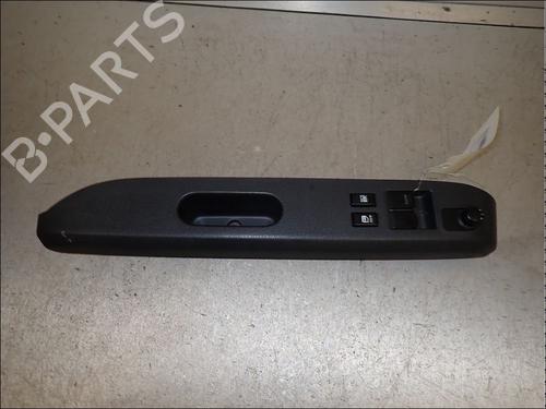 Used Left front window switch Left front window switch OPEL AGILA B (H08) 1.3 CDTI (F68) (75 hp) 34021337 34021337