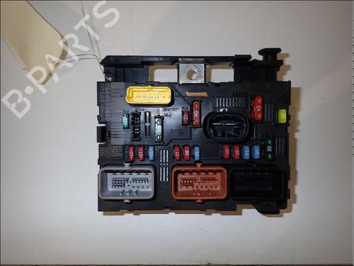 fuse-box-peugeot-1007-km_-2005-34014466 main image