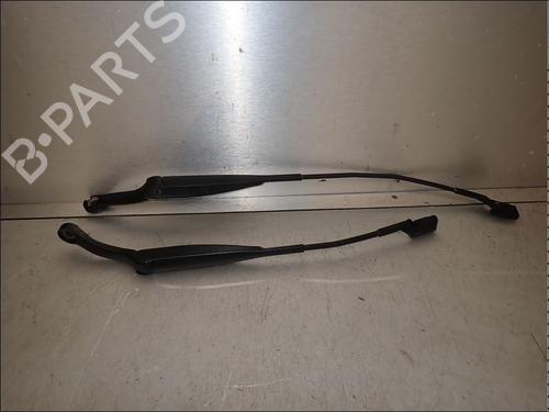 Used Front windshield wiper arm Front windshield wiper arm FIAT PANDA (312_, 319_) 1.2 (312PXA1A) (69 hp) 34023194 34023194