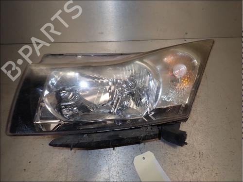Lyskaster høyre Lyskaster høyre CHEVROLET CRUZE (J300) 2.0 CDI (150 hp) 34027285 34027285