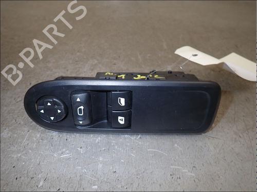 Used Left front window switch Left front window switch CITROËN C3 II (SC_) 1.4 (73 hp) 34026464 34026464