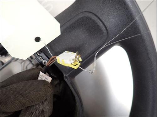 Steering wheel CITROËN C3 III (SX) 1.2 VTi 68 | BP38794310C49 - Image 2
