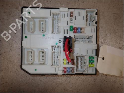 fuse-box-renault-megane-iii-hatchback-bz01_-b3_-2008-34019233 main image