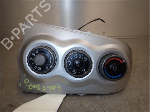 Used Climate control Climate control TOYOTA YARIS (_P9_) 1.3 VVT-i (SCP90_, SCP90R) (87 hp) 34010551 34010551