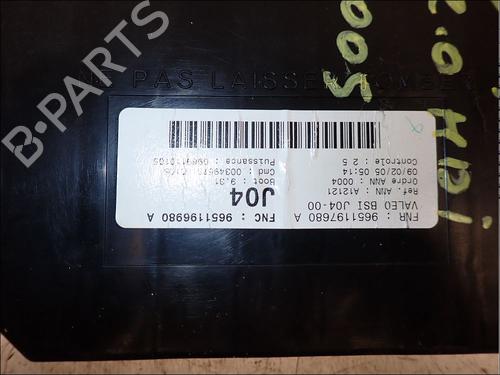 Fuse box PEUGEOT 307 (3A/C) 2.0 HDi 90 | BP34026375E1 - Image 3