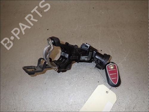 Used Ignition barrel Ignition barrel ALFA ROMEO MITO (955_) 1.3 MultiJet (955AXP1A, 955AYC1A) (95 hp) 34031560 34031560