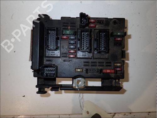 Used Fuse box Fuse box PEUGEOT 307 Break (3E) 2.0 HDI 90 (90 hp) 34013897 34013897