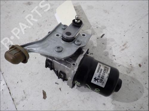 Used Front wiper motor Front wiper motor PEUGEOT 208 II (UB_, UP_, UW_, UJ_) 1.2 PureTech 100 (101 hp) 34023619 34023619