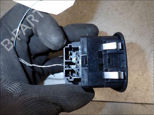 Left front window switch PEUGEOT 206 Hatchback (2A/C) 1.4 i | BP34014705I27 - Image 4