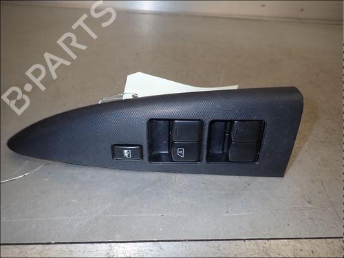 Used Left front window switch Left front window switch NISSAN NOTE (E11, NE11) 1.4 (88 hp) 34033112 34033112