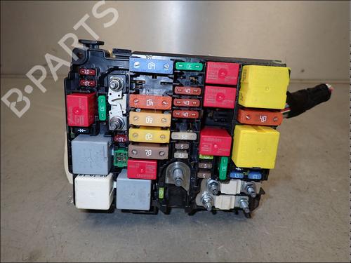 Used Fuse box Fuse box 34027179 34027179