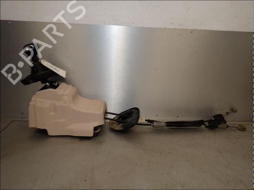 Used Gear lever Gear lever PEUGEOT 2008 II (UD_, US_, UY_, UJ_, UR_, UC_) 1.2 PureTech 130 (USHNS, URHNS) (130 hp) 34013644 34013644