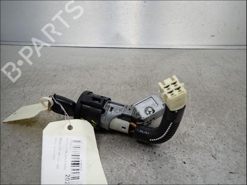 Used Ignition barrel Ignition barrel PEUGEOT 107 (PM_, PN_) 1.0 (68 hp) 36518361 36518361