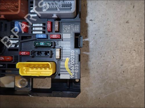 Fuse box PEUGEOT 807 (EB_) 2.0 HDI | BP36007355E1 - Image 2