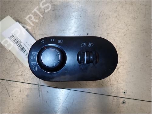 Forlygtekontakt Forlygtekontakt SEAT IBIZA III (6L1) 1.9 TDI (100 hp) 34027671 34027671