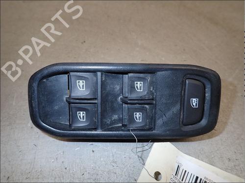 Used Left front window switch Left front window switch DACIA DUSTER (HM_) 1.5 dCi 115 4x4 (HMAD) (116 hp) 34018916 34018916