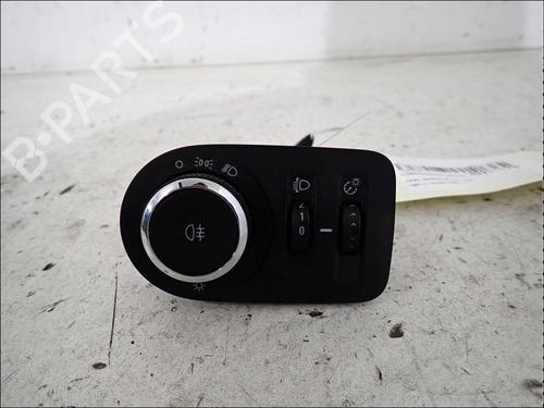 Used Headlight switch Headlight switch OPEL MERIVA B MPV (S10) 1.4 (75) (120 hp) 34024595 34024595