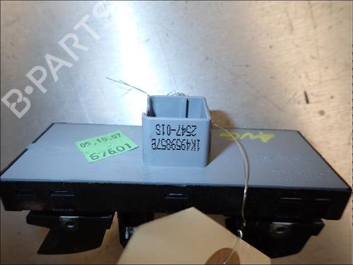 Left front window switch VW GOLF V (1K1) 1.9 TDI | BP34026607I27 - Image 4