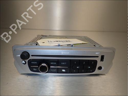 radio-renault-megane-iii-hatchback-bz01_-b3_-2008-34019394 main image