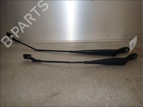 front-windshield-wiper-arm-citroen-c3-iii-sx-2016-34015278 main image