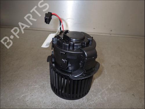 Motor da chauffage Motor da chauffage PEUGEOT 308 III (FB_, FH_, FP_, F3_, FM_) BlueHDi 130 (FBYHZL, FBYHZT) (131 hp) 35773300 35773300