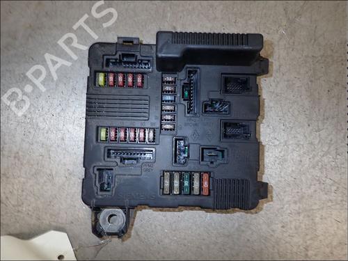 Used Fuse box Fuse box RENAULT SCÉNIC II (JM0/1_) 1.5 dCi (JM0F) (82 hp) 34032772 34032772