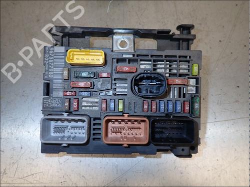 Used Fuse box Fuse box PEUGEOT 3008 I MPV (0U_) 1.6 HDi (112 hp) 34022072 34022072