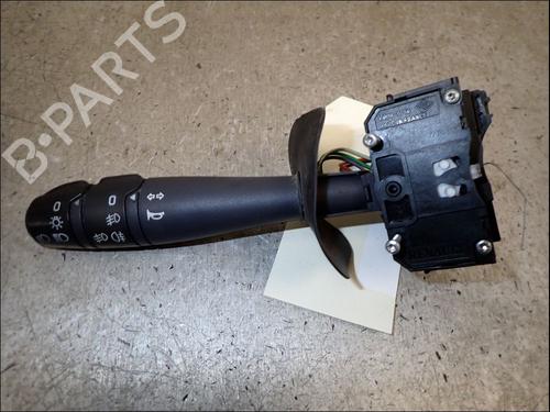 Used Headlight switch Headlight switch RENAULT CLIO II (BB_, CB_) 1.2 (BB0A, BB0F, BB10, BB1K, BB28, BB2D, BB2H, CB0A,... (58 hp) 36525164 36525164