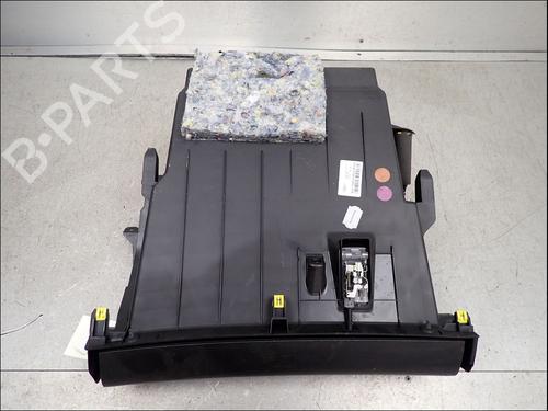 Handskerum RENAULT MEGANE IV Hatchback (B9A/M/N_) 1.2 TCe 130 (B9MR) | BP37681760C95 - Image 3