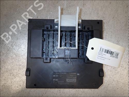 Used Fuse box Fuse box VW GOLF VII (5G1, BQ1, BE1, BE2) 1.6 TDI (105 hp) 34029187 34029187