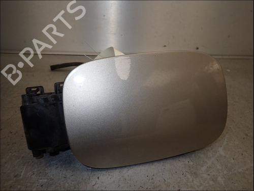 fuel-flap-renault-megane-iv-hatchback-b9amn_-2015-36105147 main image