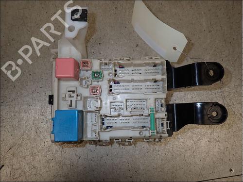 Used Fuse box Fuse box TOYOTA AVENSIS Estate (_T27_) 2.2 D-4D (ADT271_, ADT271R) (150 hp) 34021035 34021035