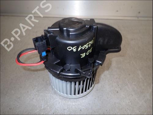 Used Heater blower motor Heater blower motor RENAULT ZOE (BFM_) ZOE (92 hp) 34416122 34416122