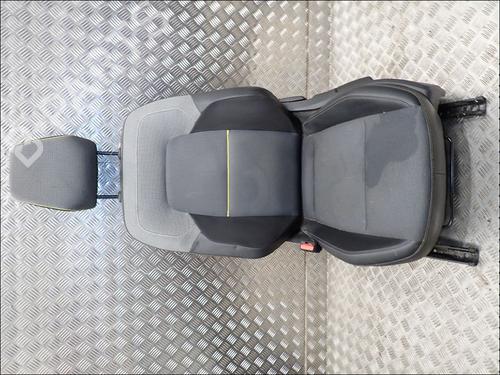 left-front-seat-renault-kangoo-iii-box-bodympv-2021-34028893 main image