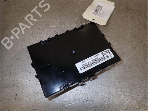 Fuse box RENAULT CLIO III (BR0/1, CR0/1) 1.2 16V (BR0P, CR0P) | BP34013323E1 - Image 2