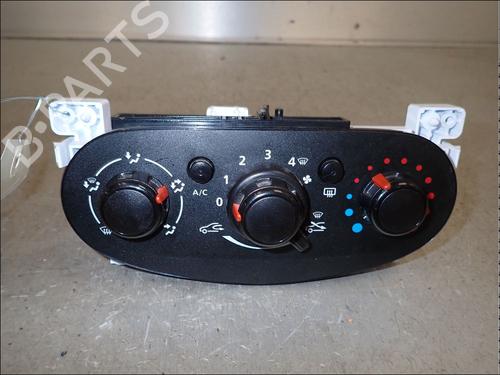 climate-control-dacia-sandero-ii-2012-34013129 main image