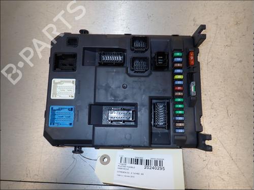 Used Fuse box Fuse box 34019445 34019445
