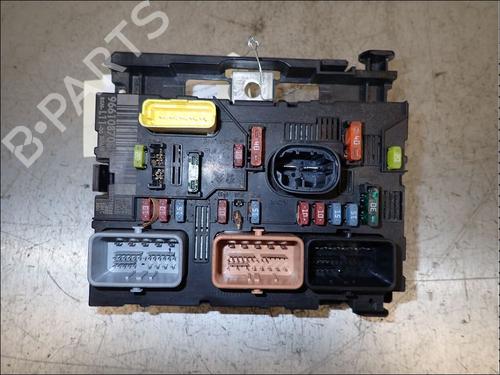 Used Fuse box Fuse box PEUGEOT 307 CC (3B) 2.0 HDi 135 (136 hp) 34016987 34016987