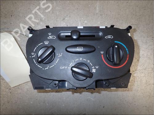 Used Climate control Climate control PEUGEOT 206 Hatchback (2A/C) 1.1 i (60 hp) 34032368 34032368