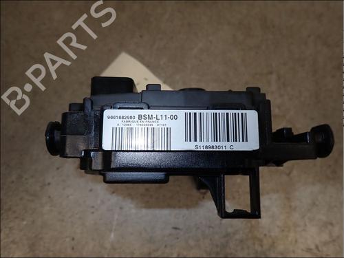 Fuse box CITROËN C4 I (LC_) 1.6 HDi | BP34024993E1 - Image 2