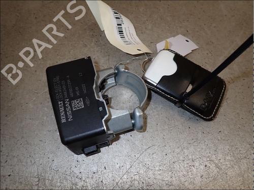 ratlastndingslas-renault-megane-iv-hatchback-b9amn_-2015-34036736 main image