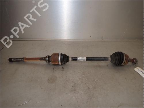 Used Right front driveshaft Right front driveshaft PEUGEOT 2008 II (UD_, US_, UY_, UJ_, UR_, UC_) 1.2 PureTech 130 (USHNS, URHNS) (130 hp) 34023010 34023010