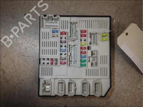 fuse-box-renault-laguna-iii-bt01-2007-2008-2009-2010-2011-2012-2013-2014-2015-34018138 main image
