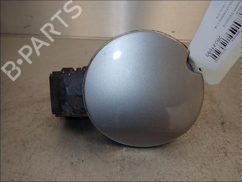 fuel-flap-renault-megane-iii-hatchback-bz01_-b3_-2008-34032445 main image