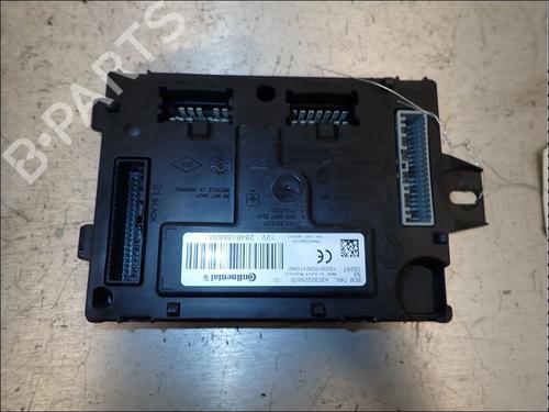 fuse-box-renault-captur-i-j5_-h5_-2013-34019230 main image