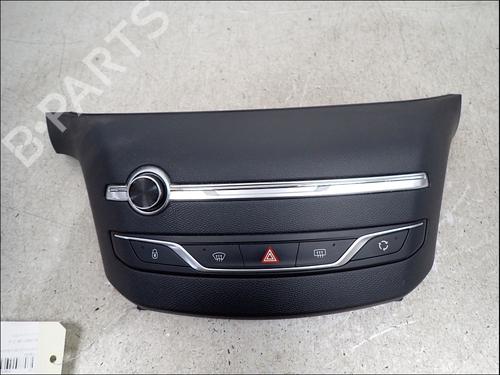Used Climate control Climate control 36660716 36660716
