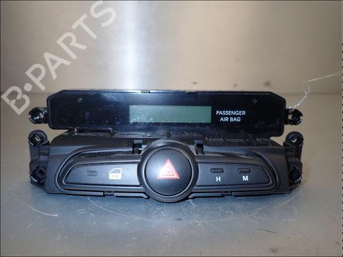 Used Display monitor Display monitor HYUNDAI ix20 (JC) 1.4 CRDi (90 hp) 34014458 34014458